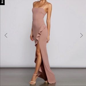 Windsor Tiffany Sleeveless High Slit Dress (NWT)